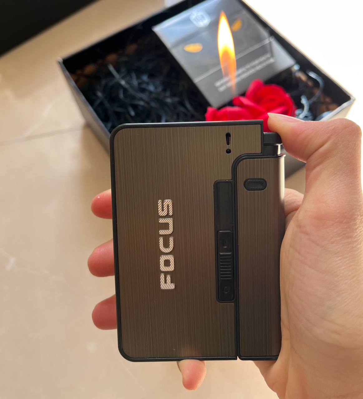 جاسیگاری فندک دار