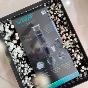 پک کادویی مردانه شیک با ریش تراش وی جی آر و گل عروس