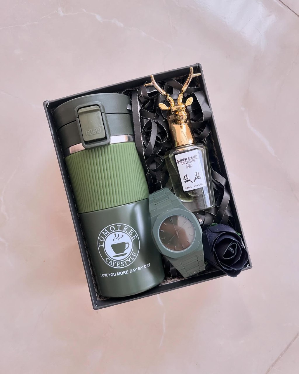 پک کادویی ویژه ولنتاین شامل تراول ماگ | ادکلن | ساعت